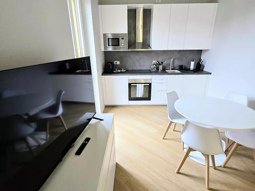 Immagine 3 di Appartamento in affitto  in Via Marco Polo a Monza