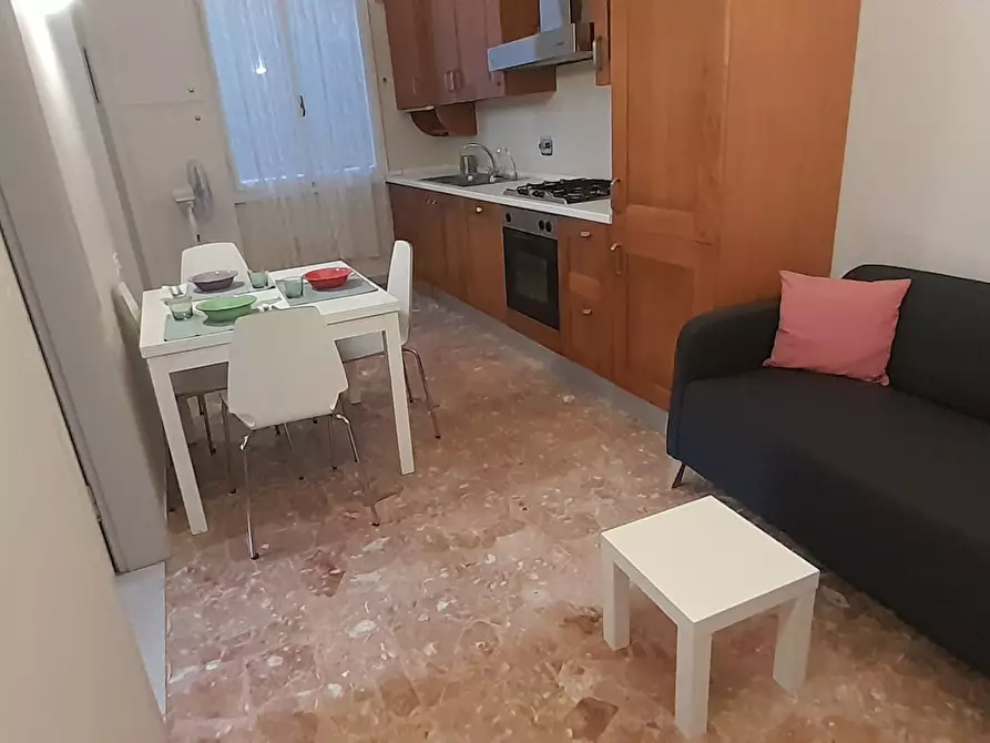 Immagine 6 di Camera in affitto  in Via Paolo Toscanelli a Firenze