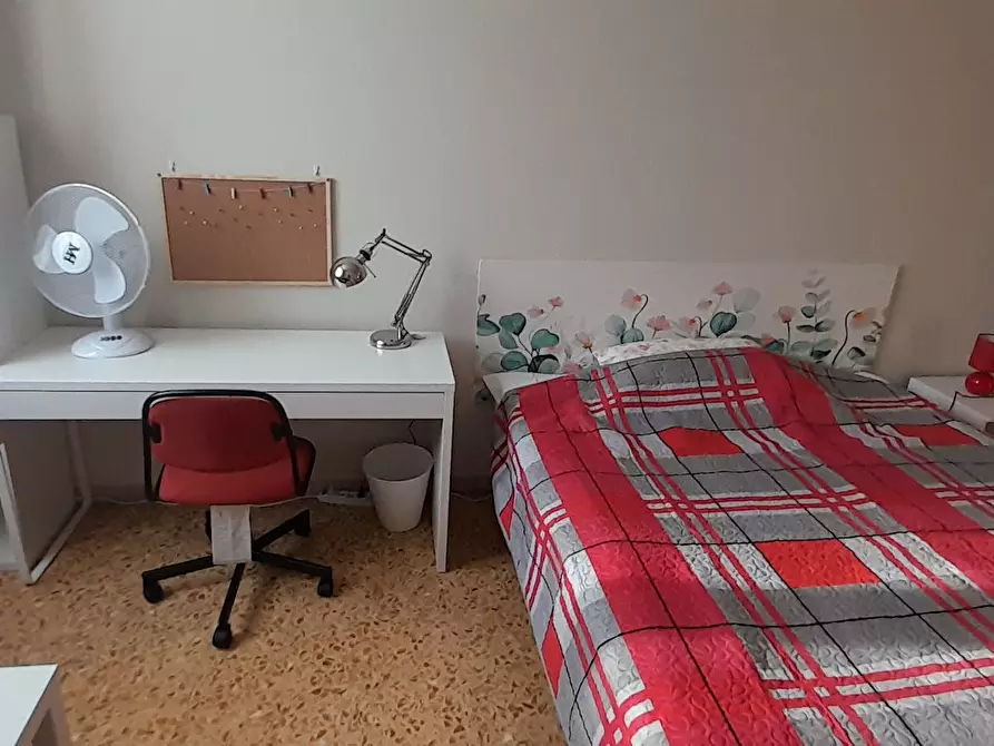 Immagine 3 di Camera in affitto  in Via Paolo Toscanelli a Firenze