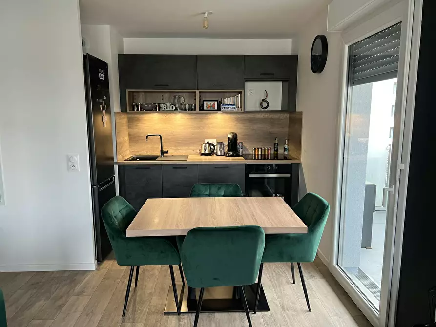 Immagine 3 di Appartamento in affitto  in Avenue du Maréchal de Lattre de Tassigny a Fontenay-sous-Bois