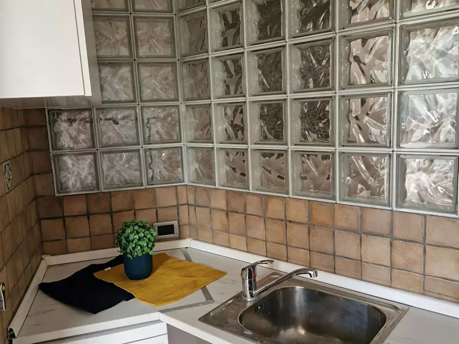 Immagine 3 di Camera condivisa in affitto  in Via Plava a Torino