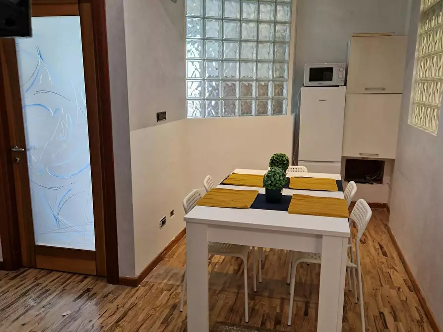Immagine 8 di Camera condivisa in affitto  in Via Plava a Torino