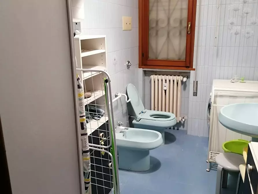Immagine 8 di Camera condivisa in affitto  in Via Montello a Padova
