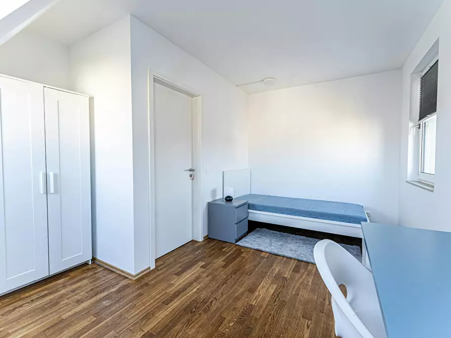 Immagine 1 di Camera in affitto  in Schnellerstraße a Berlin