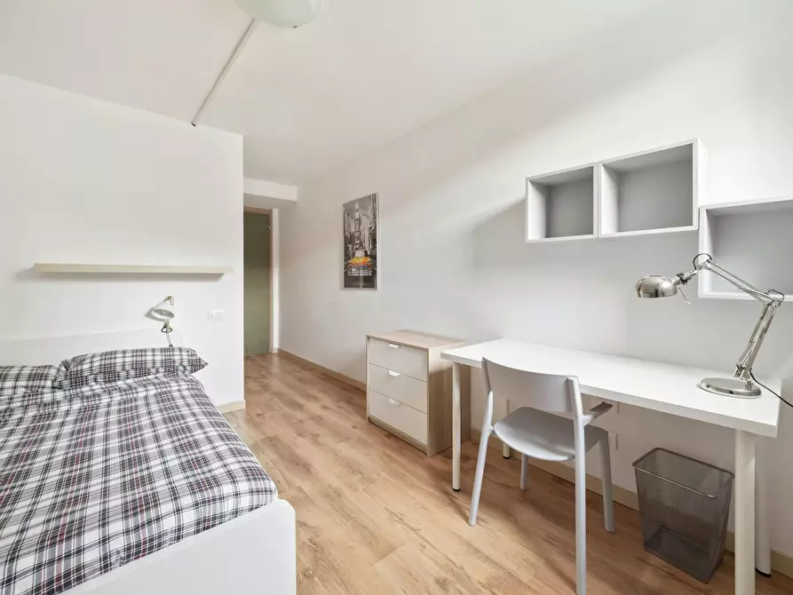 Immagine 8 di Camera in affitto  in Via Ernesto Breda a Milano