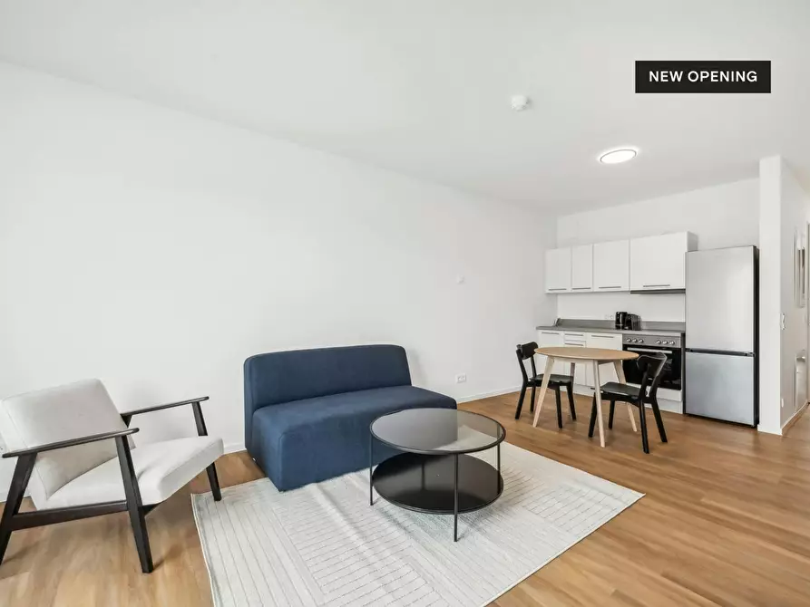 Immagine 8 di Appartamento in affitto  in Lisa-Fittko-Straße a Berlin
