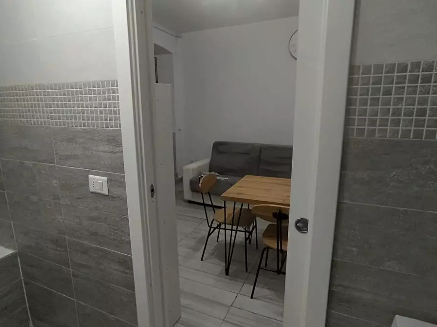 Immagine 4 di Appartamento in affitto  in Via Ventaglieri a Napoli