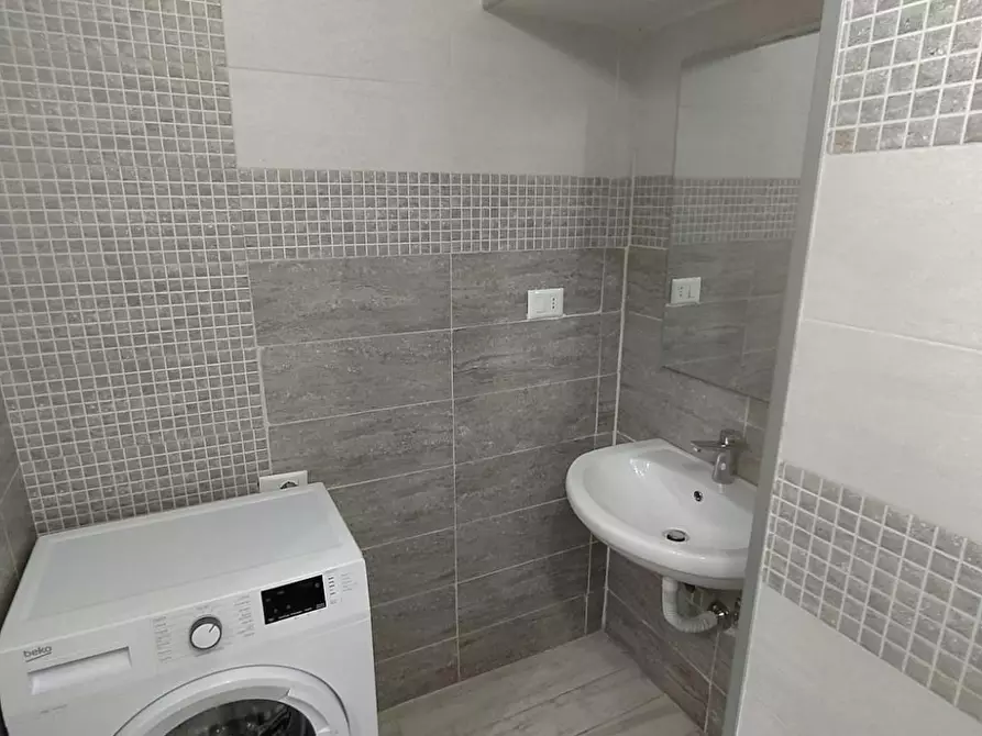 Immagine 2 di Appartamento in affitto  in Via Ventaglieri a Napoli