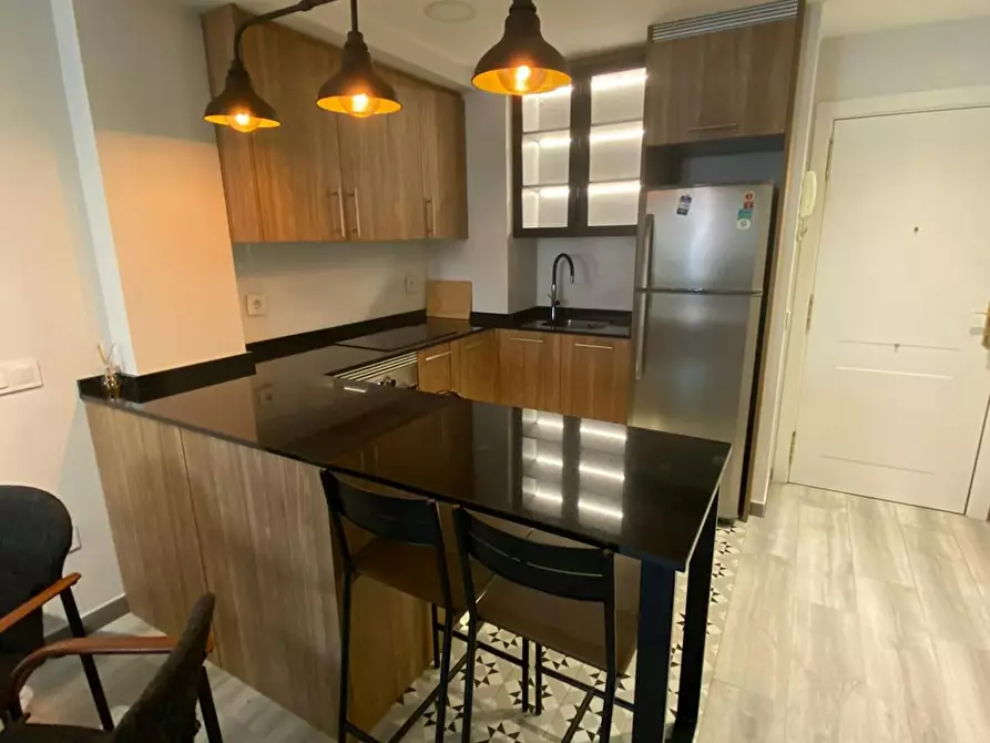 Immagine 1 di Appartamento in affitto  in Calle de San Bernardo a Madrid
