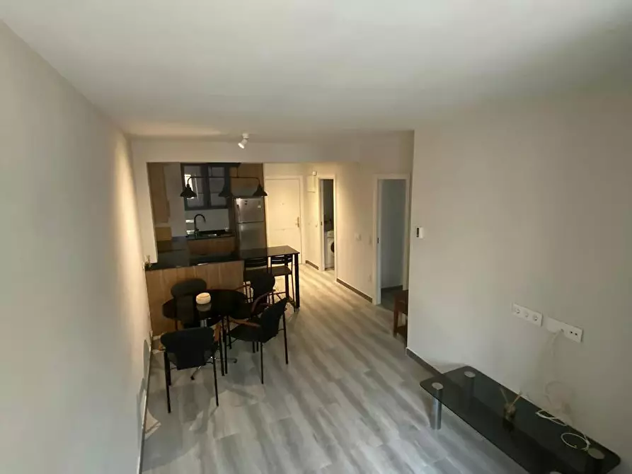 Immagine 3 di Appartamento in affitto  in Calle de San Bernardo a Madrid
