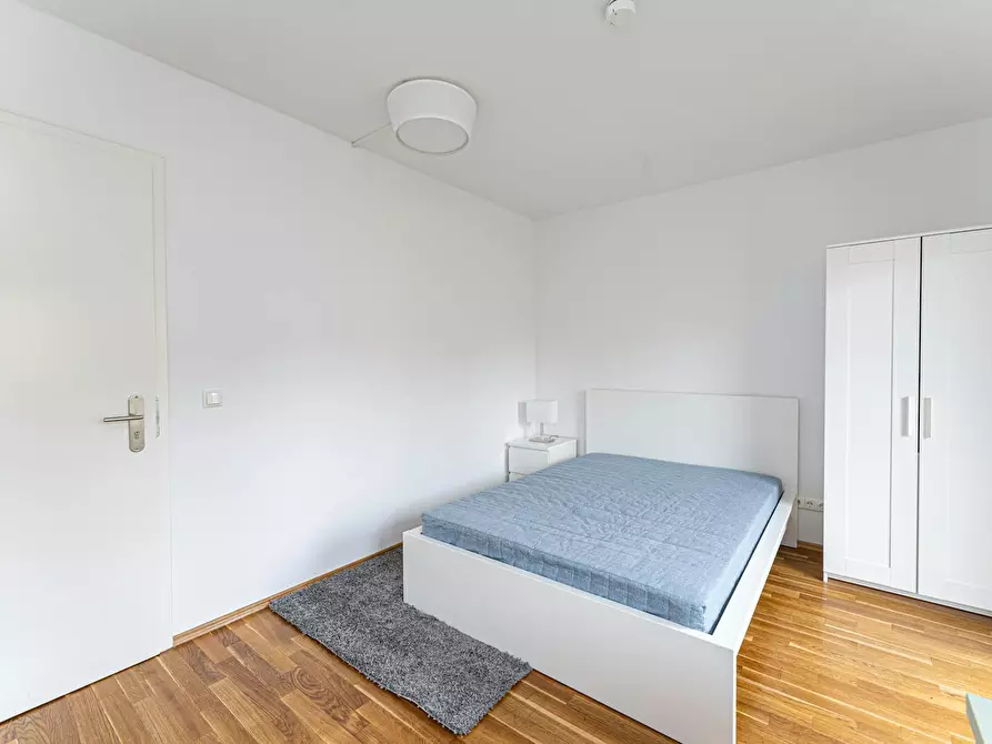 Immagine 1 di Camera in affitto  in Schnellerstraße a Berlin