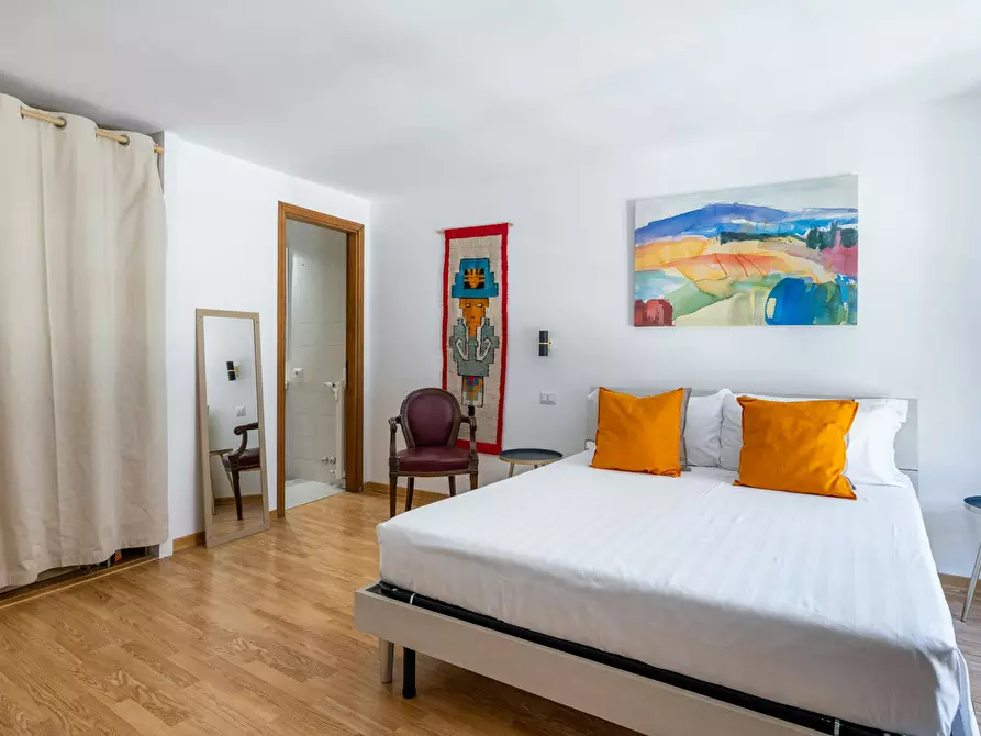 Immagine 6 di Appartamento in affitto  in Via dell'Orso a Roma