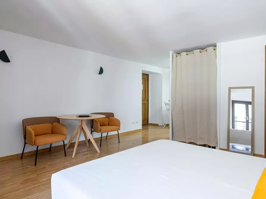 Immagine 8 di Appartamento in affitto  in Via dell'Orso a Roma