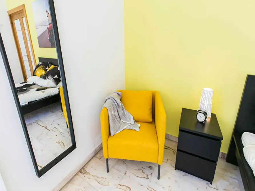 Immagine 6 di Camera in affitto  in Viale Edoardo Jenner a Milano