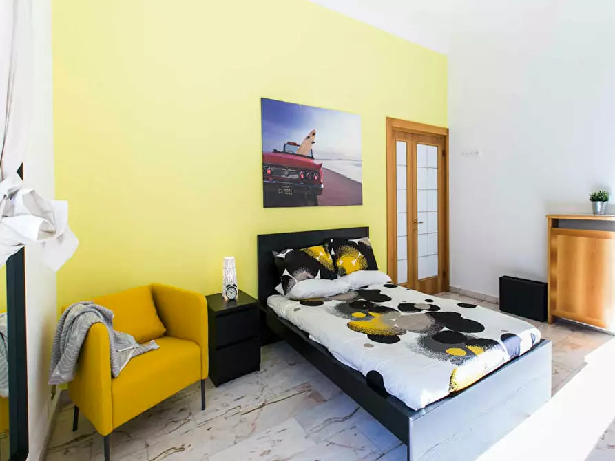 Immagine 1 di Camera in affitto  in Viale Edoardo Jenner a Milano