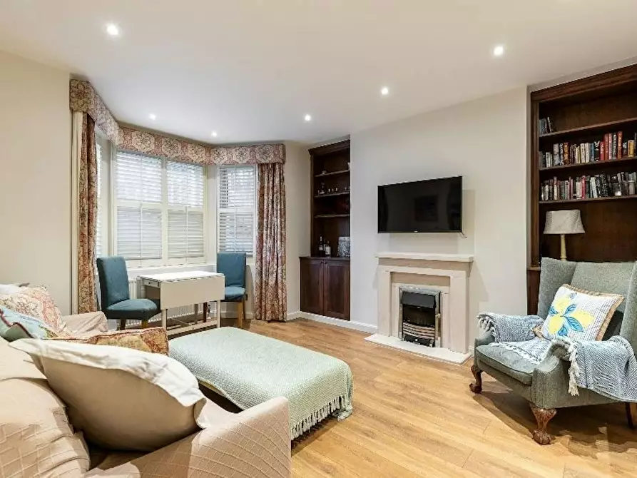 Immagine 10 di Appartamento in affitto  in Redcliffe Gardens a Kensington