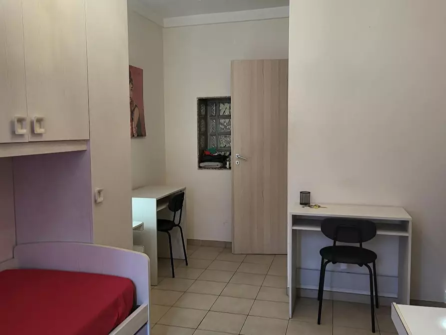 Immagine 3 di Camera condivisa in affitto  in Piazza della Repubblica a Torino