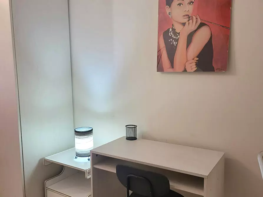 Immagine 4 di Camera condivisa in affitto  in Piazza della Repubblica a Torino