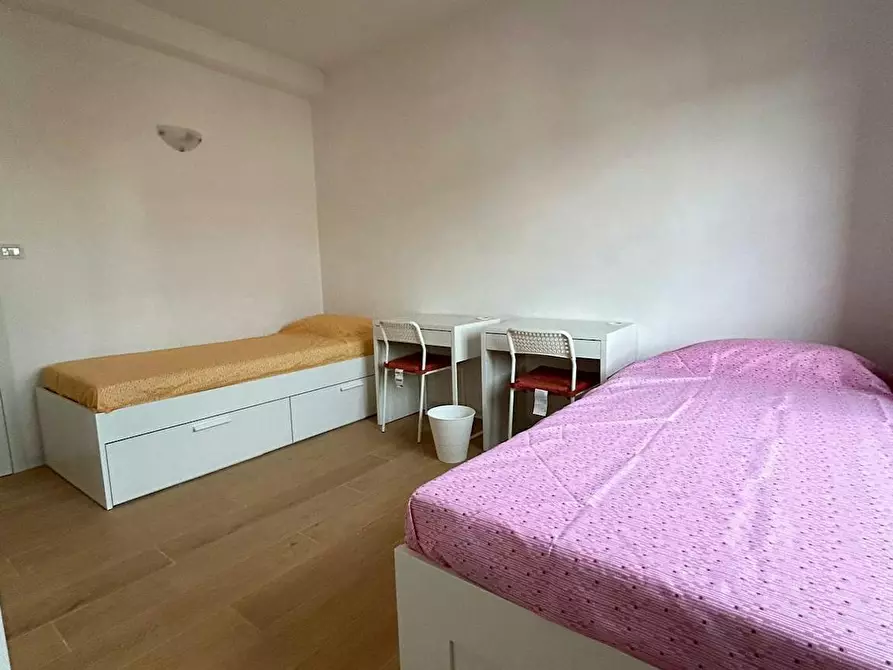 Immagine 2 di Camera condivisa in affitto  in Via Chiari a Milano