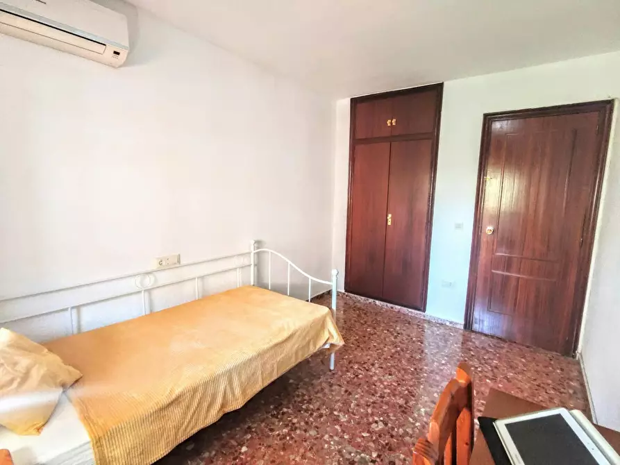 Immagine 3 di Camera in affitto  in Calle del Veinticinco de Abril a Moncada