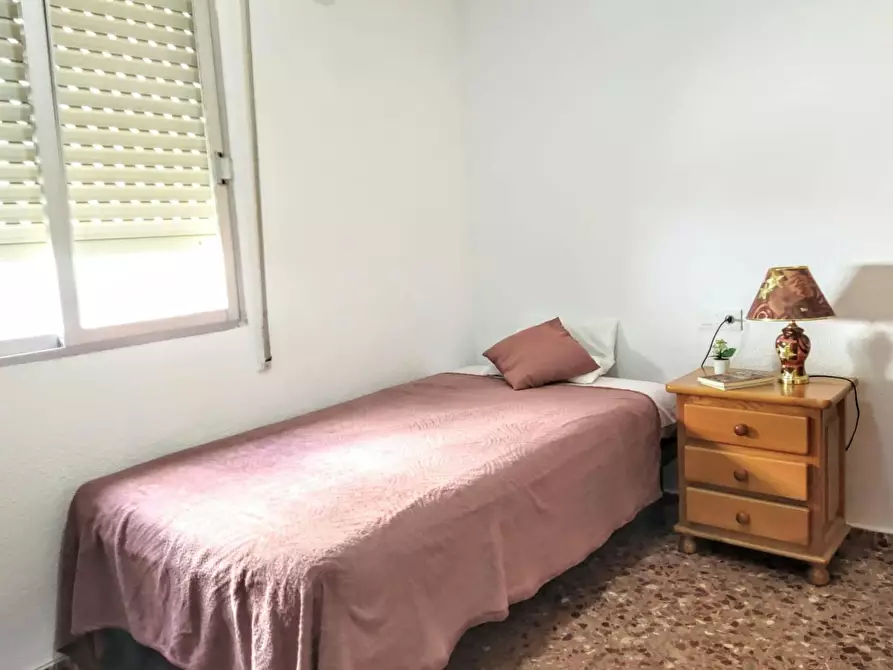 Immagine 7 di Camera in affitto  in Calle del Veinticinco de Abril a Moncada