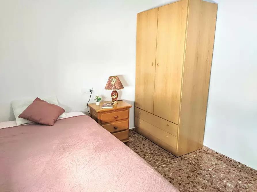 Immagine 6 di Camera in affitto  in Calle del Veinticinco de Abril a Moncada