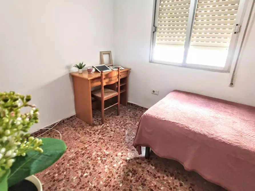 Immagine 5 di Camera in affitto  in Calle del Veinticinco de Abril a Moncada