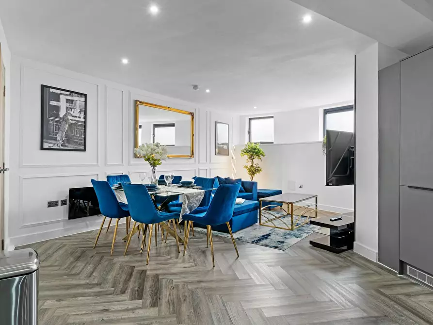 Immagine 8 di Appartamento in affitto  in Bond Street a 