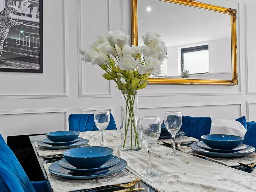 Immagine 7 di Appartamento in affitto  in Bond Street a 