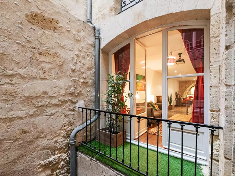 Immagine 8 di Appartamento in affitto  in Rue de la Rousselle a Bordeaux