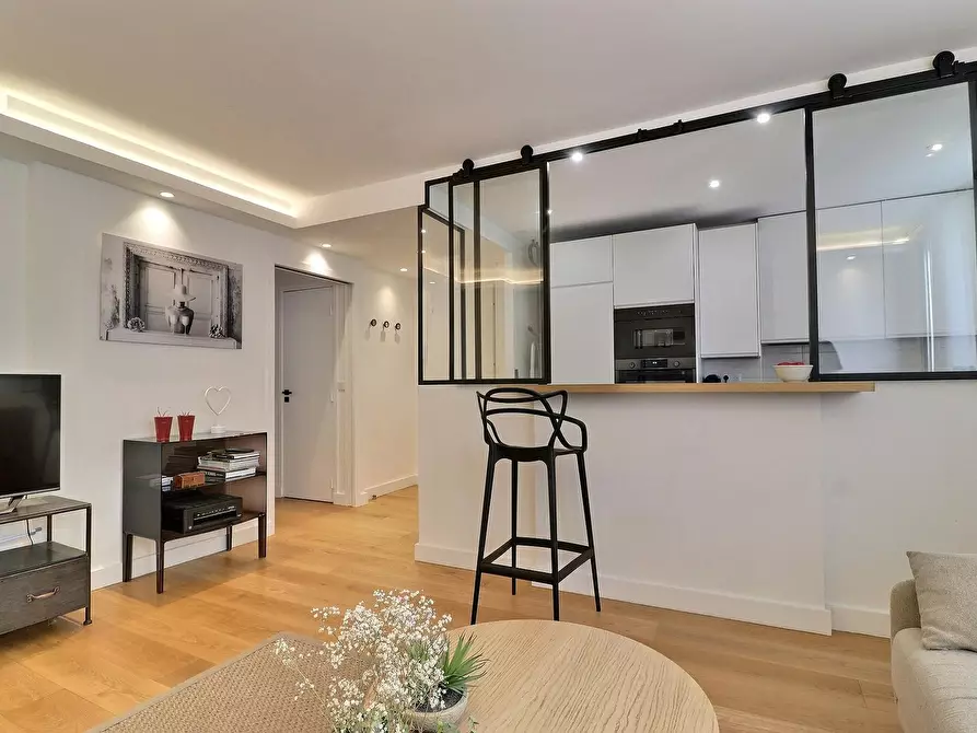 Immagine 4 di Appartamento in affitto  in Rue Desnouettes a Paris