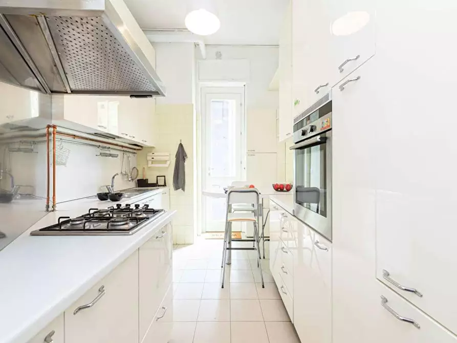 Immagine 7 di Camera in affitto  in Viale Emilio Caldara a Milano