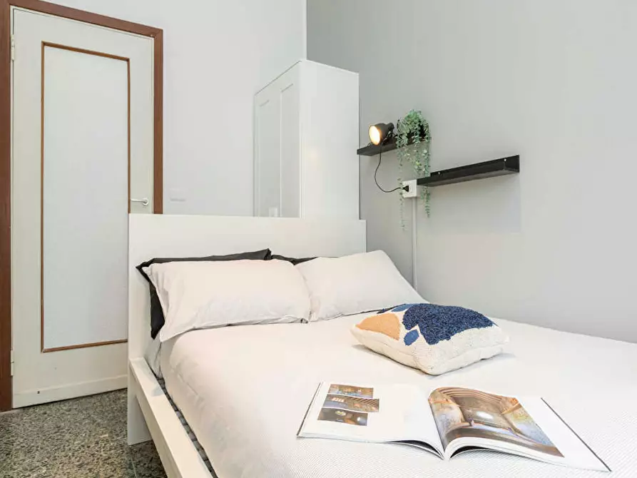 Immagine 3 di Camera in affitto  in Viale Emilio Caldara a Milano