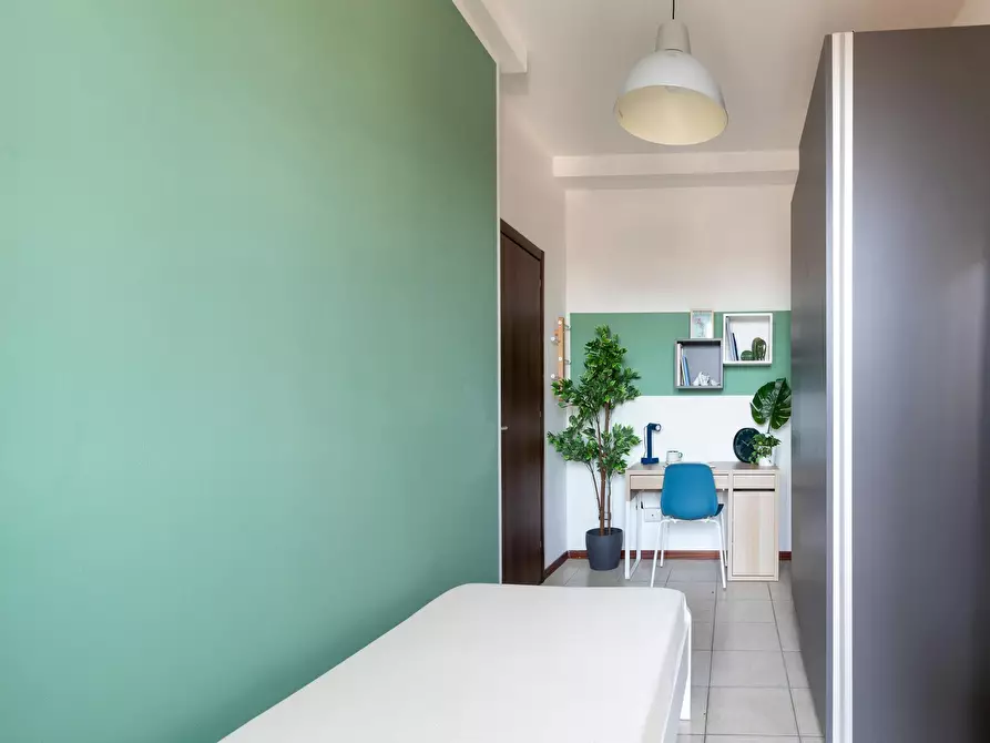 Immagine 4 di Camera in affitto  in Via Tommaso Gulli a Milano