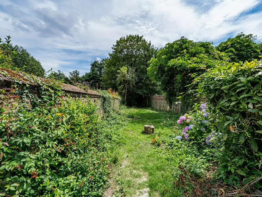 Immagine 8 di Camera in affitto  in Rue de la Paix a Roux