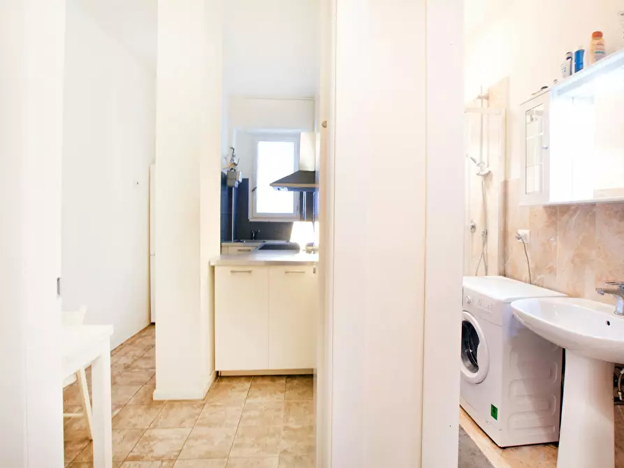 Immagine 10 di Camera in affitto  in Via Giuseppe Bruschetti a Milano