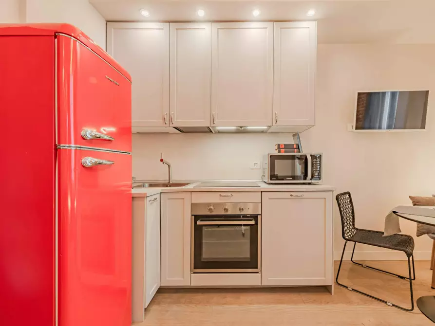 Immagine 2 di Casa indipendente in affitto  in Via Mac Mahon a Milano