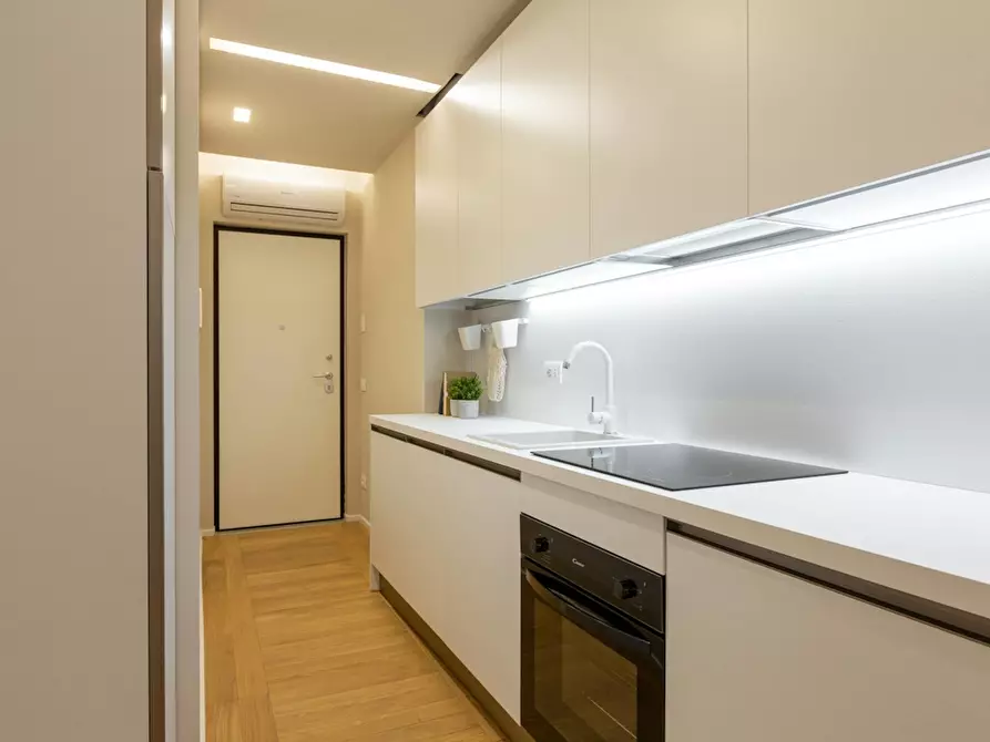 Immagine 7 di Casa indipendente in affitto  in Viale Evaristo Stefini a Milano