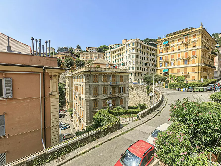 Immagine 8 di Camera in affitto  in Via Paride Salvago a Genova