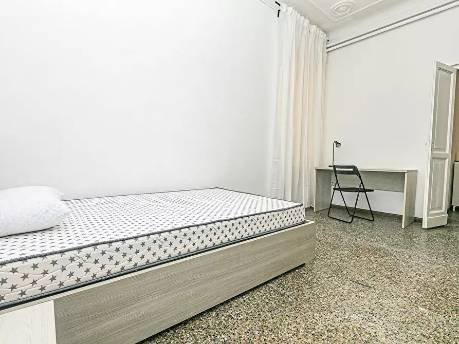 Immagine 5 di Camera in affitto  in Via Paride Salvago a Genova