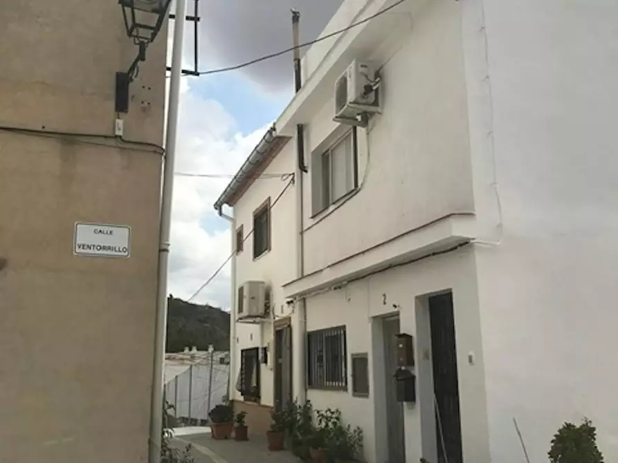Immagine 2 di Casa indipendente in affitto  in Calle Ventorrillo a Bugarra