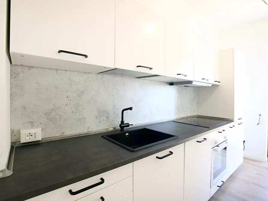 Immagine 10 di Camera in affitto  in Via Privata Mauro Rota a Milano