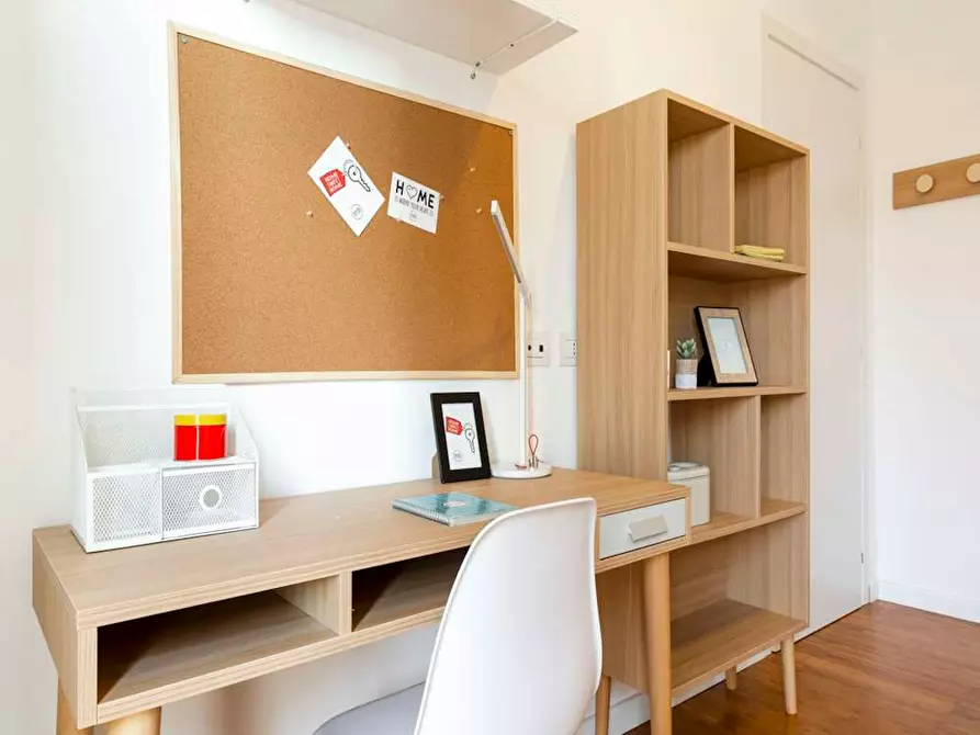 Immagine 5 di Camera in affitto  in Via Carmagnola a Milano