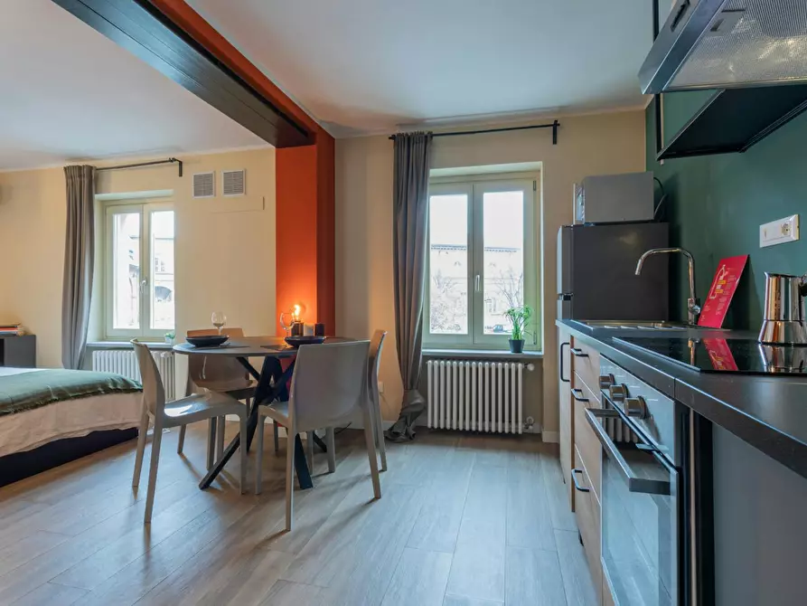 Immagine 2 di Appartamento in affitto  in Via Borgo Dora a Torino