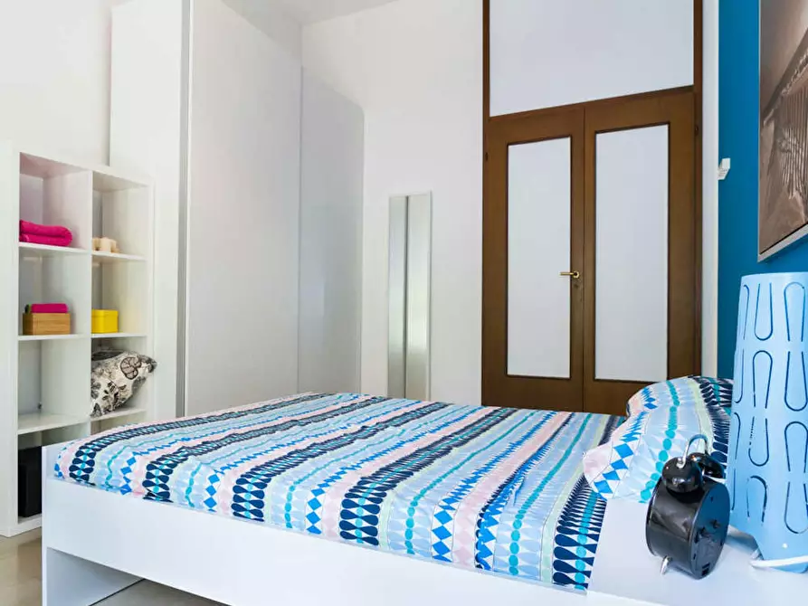 Immagine 10 di Camera in affitto  in Viale Renato Serra a Milano