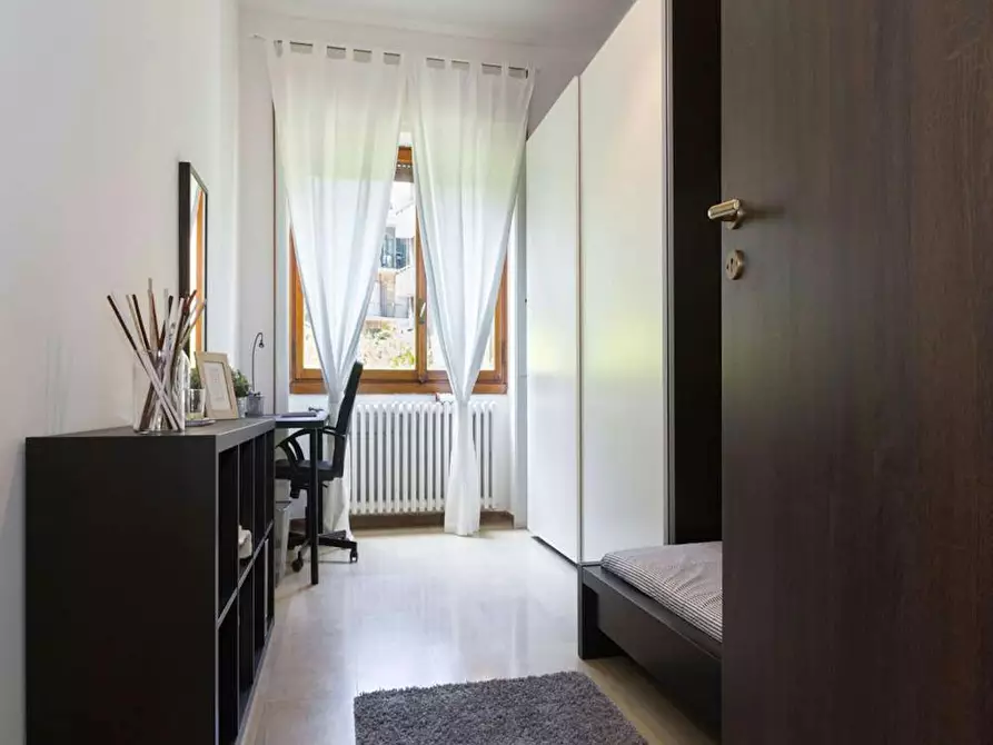 Immagine 5 di Camera in affitto  in Viale Renato Serra a Milano