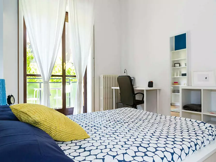 Immagine 7 di Camera in affitto  in Viale Renato Serra a Milano