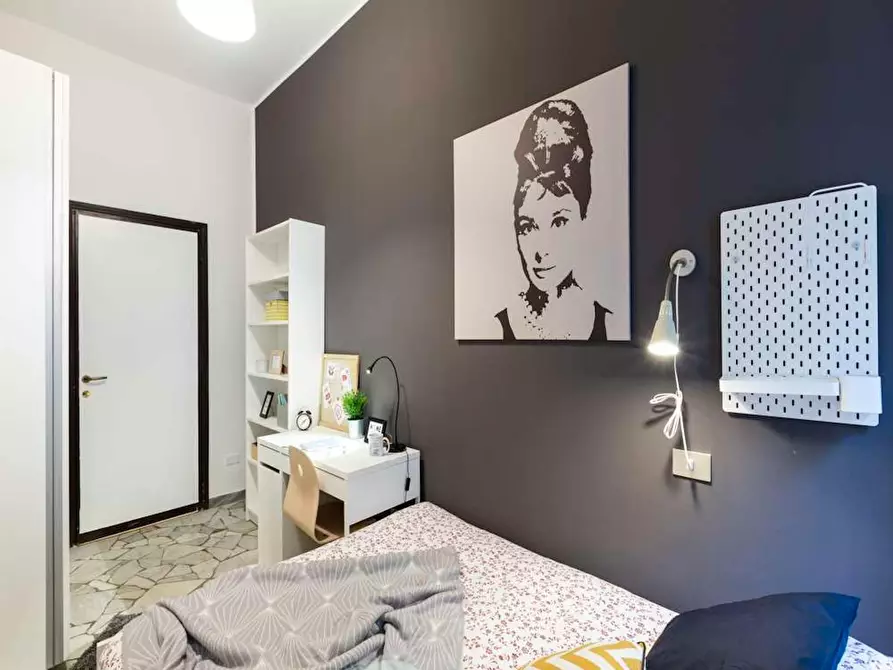 Immagine 5 di Camera in affitto  in Corso di Porta Romana a Milano