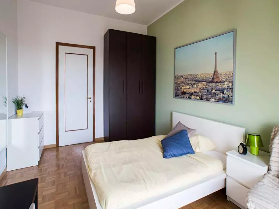 Immagine 1 di Camera in affitto  in Via Don Carlo Gnocchi a Milano