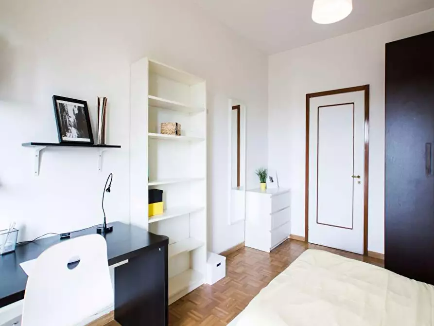 Immagine 5 di Camera in affitto  in Via Don Carlo Gnocchi a Milano